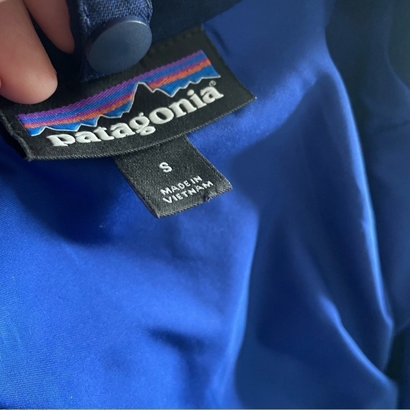 [s] Patagonia Deep Blue Outer Shell Lightly Lined Spring Rain Jacket - Picture 12 of 14